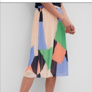 NWT Banana Republic sheer pleated midi skirt